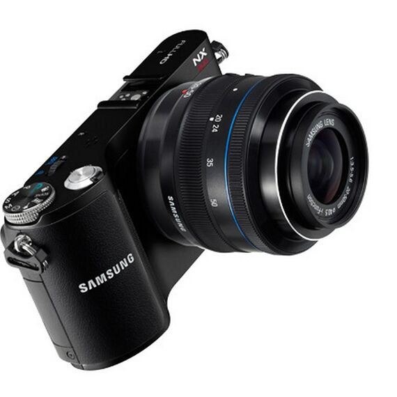 NX200 20.3 Megapixel Compact System Camera- image 11